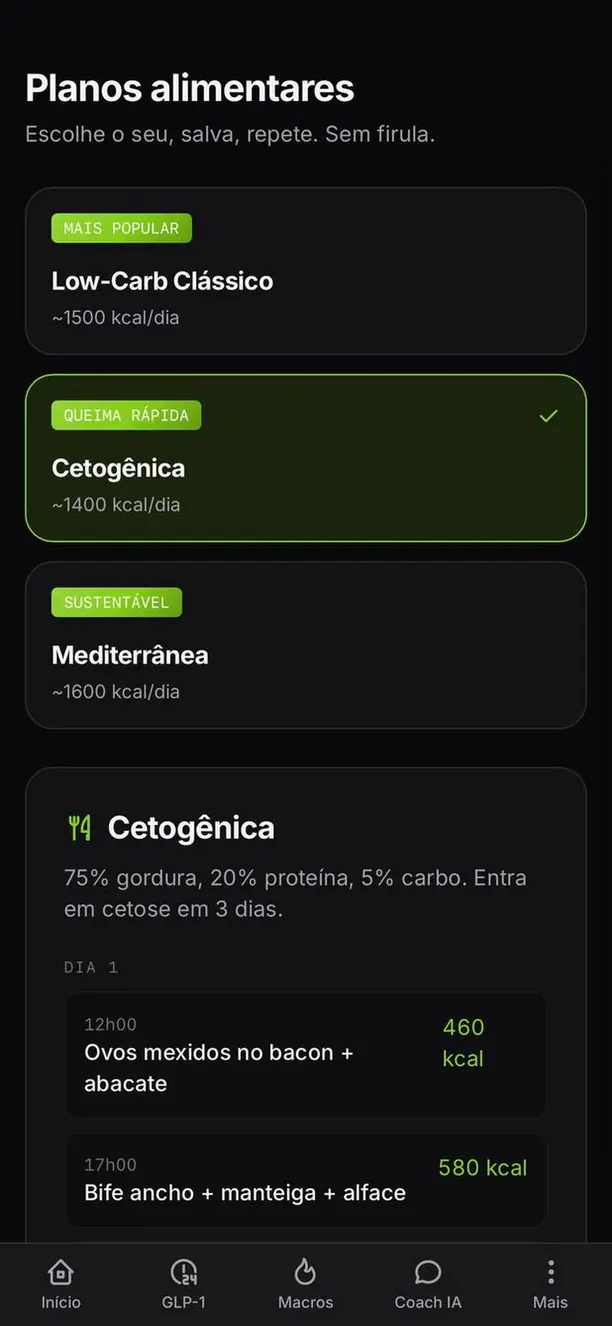 Tela de planos alimentares do Kallo com opções low-carb, cetogênica e mediterrânea e o cardápio do dia.